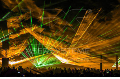 Outdoor laser show with more than 60,000 viewers