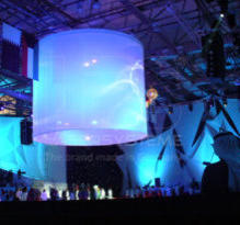 Lasershow zur Eröffnung des 1. GCC Woman Sport Tournament in Kuwait City, Kuwait