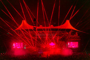 Laser shows with Sunrise Avenue Tour through Europe